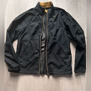 NIKE Windbreaker Jacket Size Medium women’s